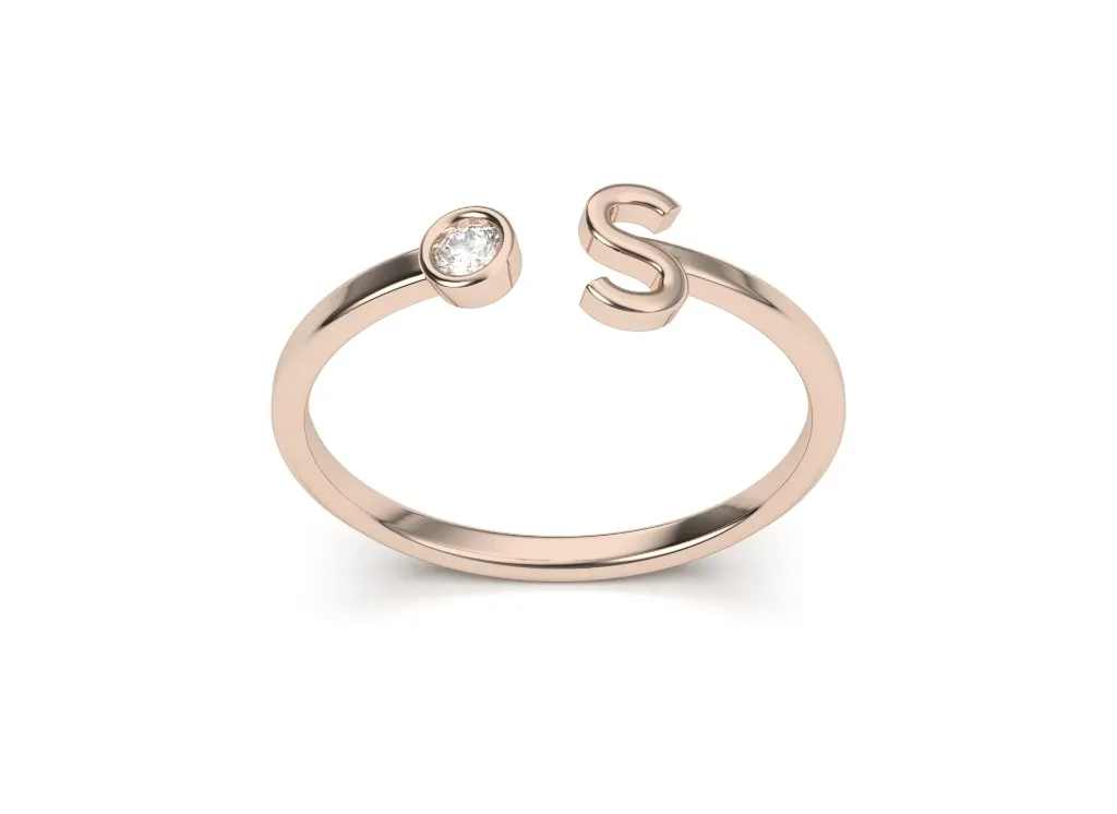 ASTAVIEL-ring featuring a gemstone and a polished initial motif - VR87794